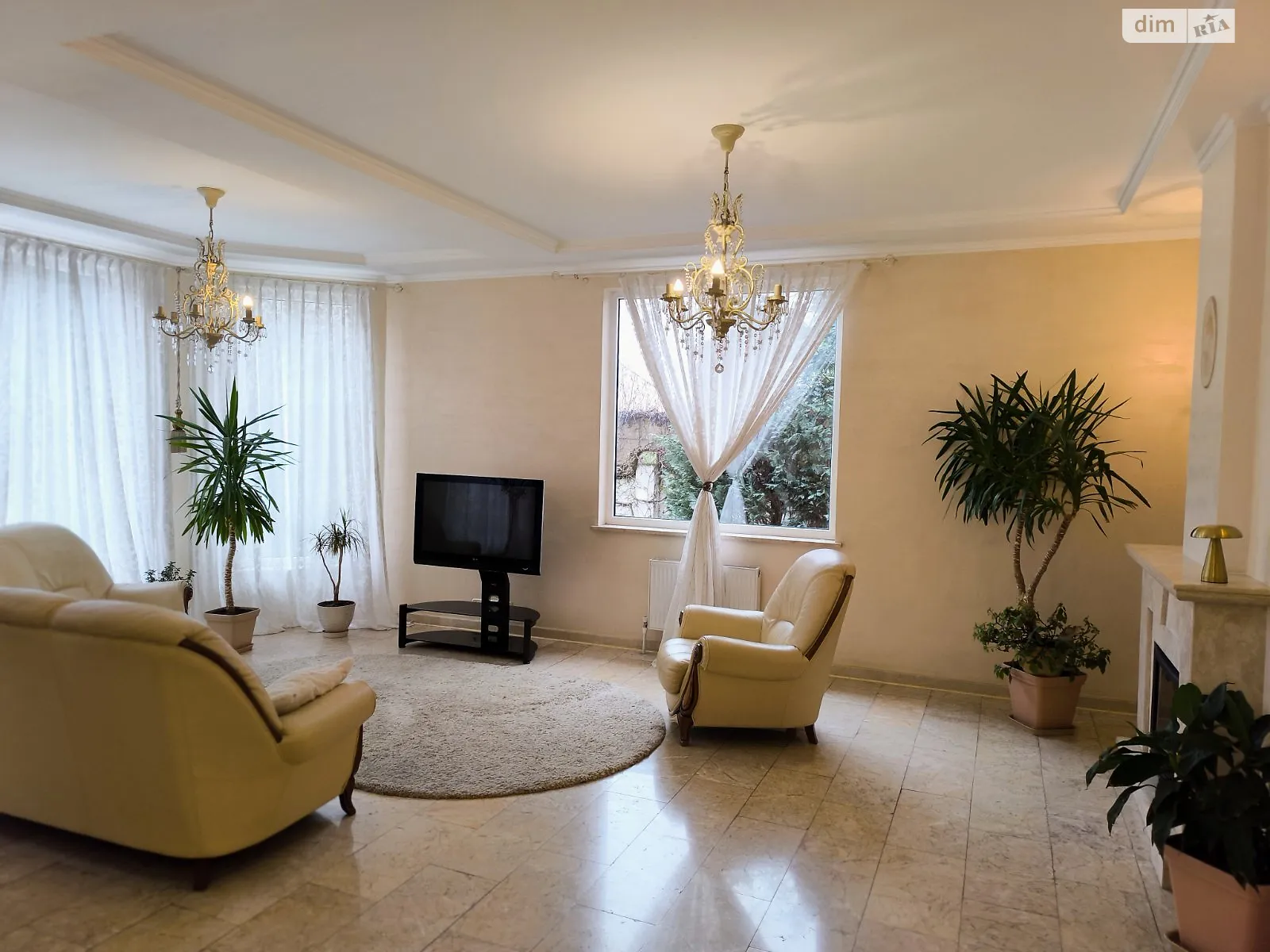 Продается дом на 2 этажа 210 кв. м с гаражом, цена: 345000 $ - фото 1