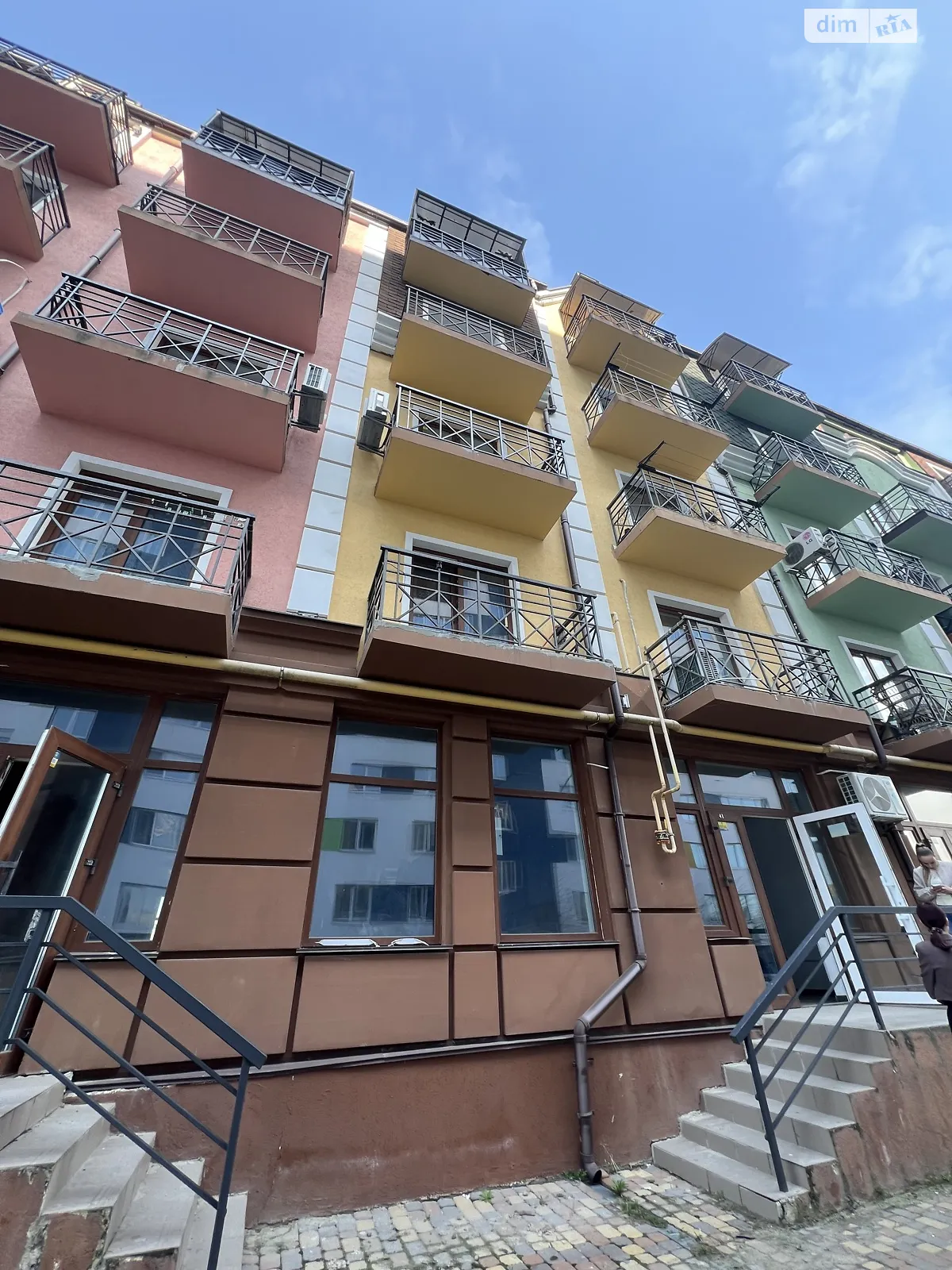 Продається офіс 85 кв. м в бізнес-центрі, цена: 83600 $ - фото 1