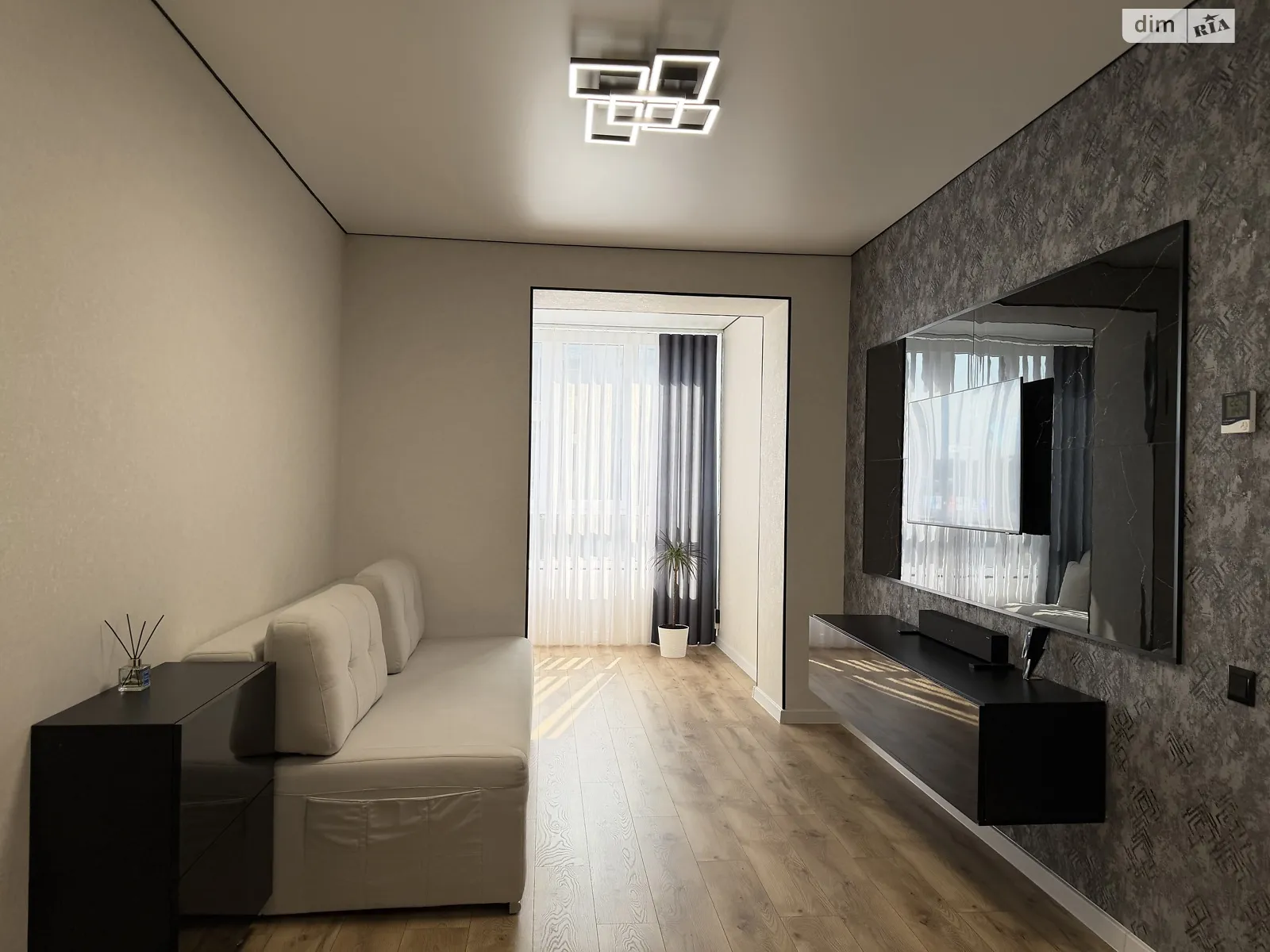 Продается 1-комнатная квартира 43.3 кв. м в, цена: 71500 $ - фото 1