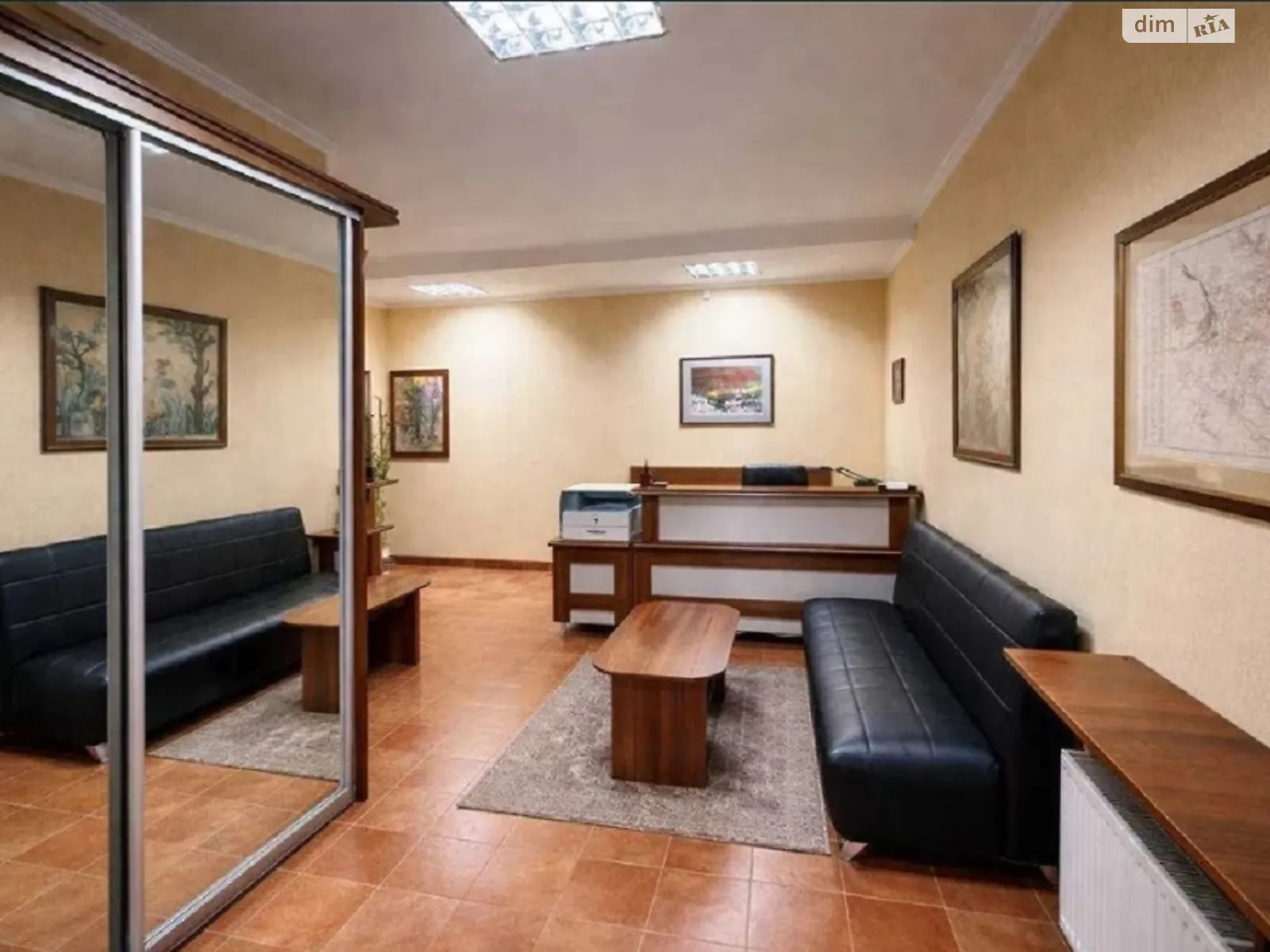 Продается офис 72.2 кв. м в бизнес-центре, цена: 77500 $ - фото 1