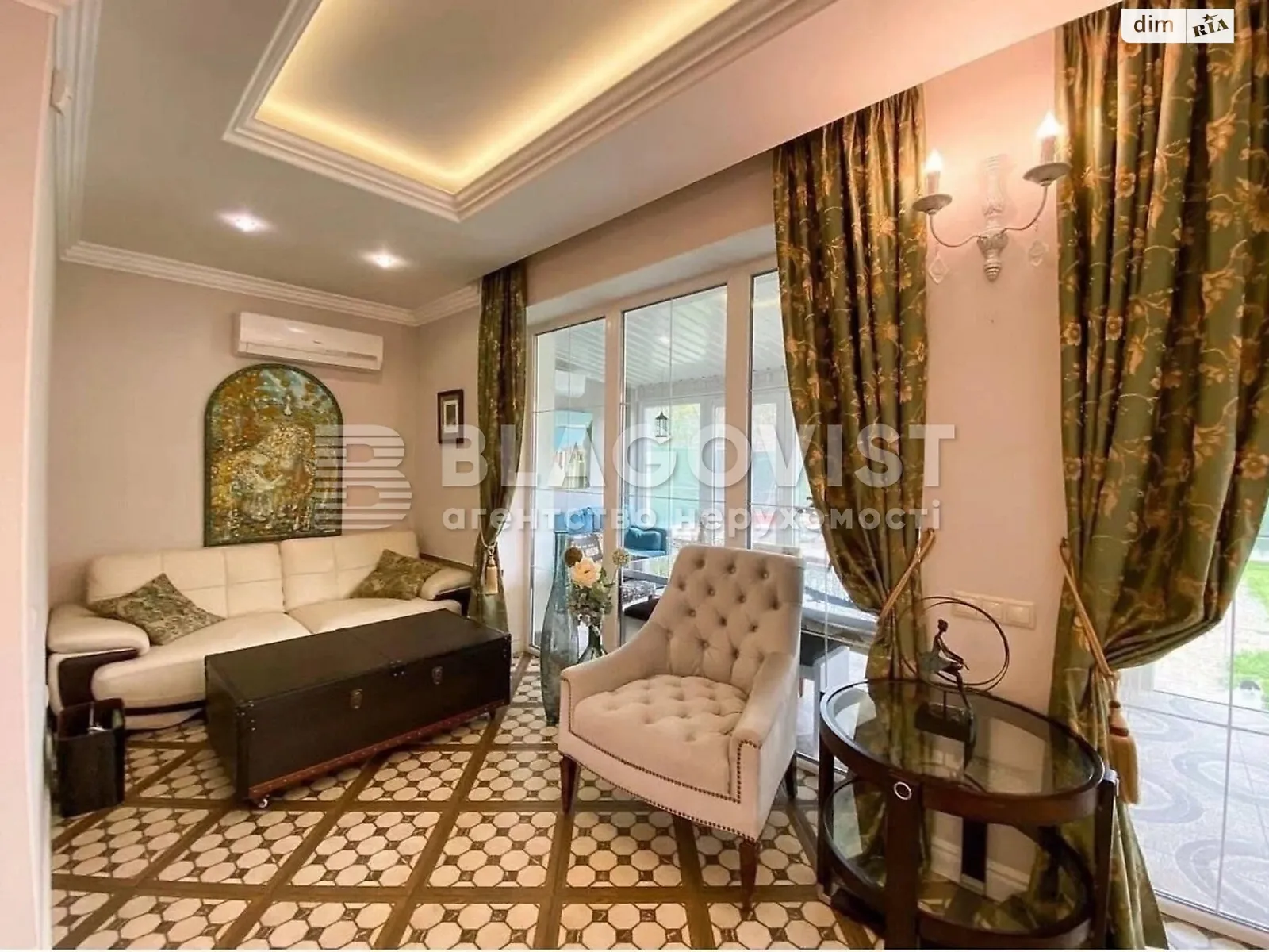 Продается дом на 2 этажа 289.1 кв. м с баней/сауной, цена: 249999 $ - фото 1