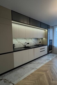 Долгосрочная аренда квартиры, Ивано-Франковск, р‑н. Центр, Бандеры Степана (Куйбышева) улица