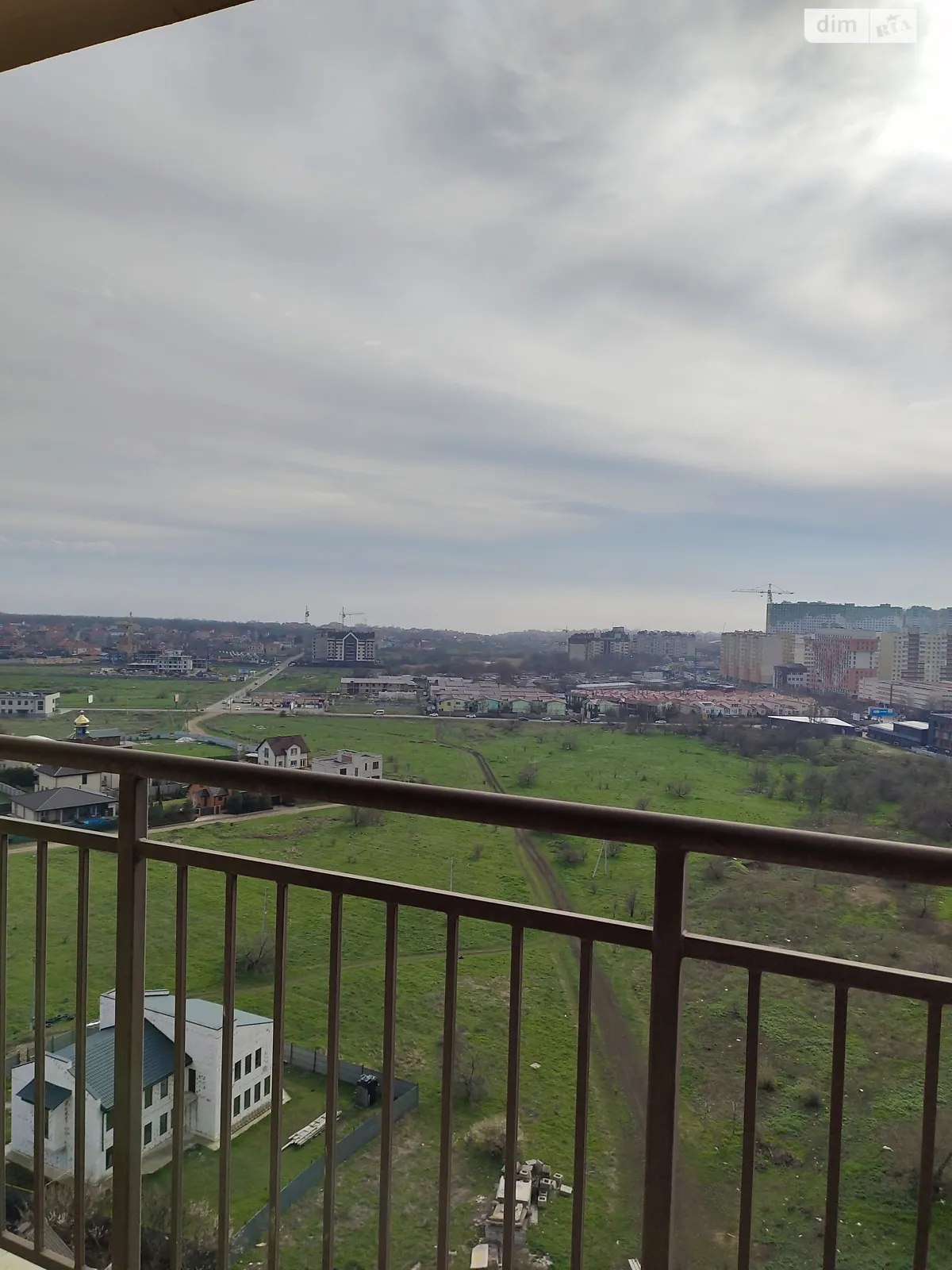 Продается 2-комнатная квартира 67 кв. м в Крыжановка, ул. Академика Сахарова - фото 1