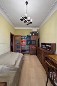 Продаж квартири, Харків, Каразіна вулиця