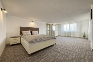 Довгострокова оренда квартири, Львів, р‑н. Голоско, Панча Петра вулиця, буд. 18Б