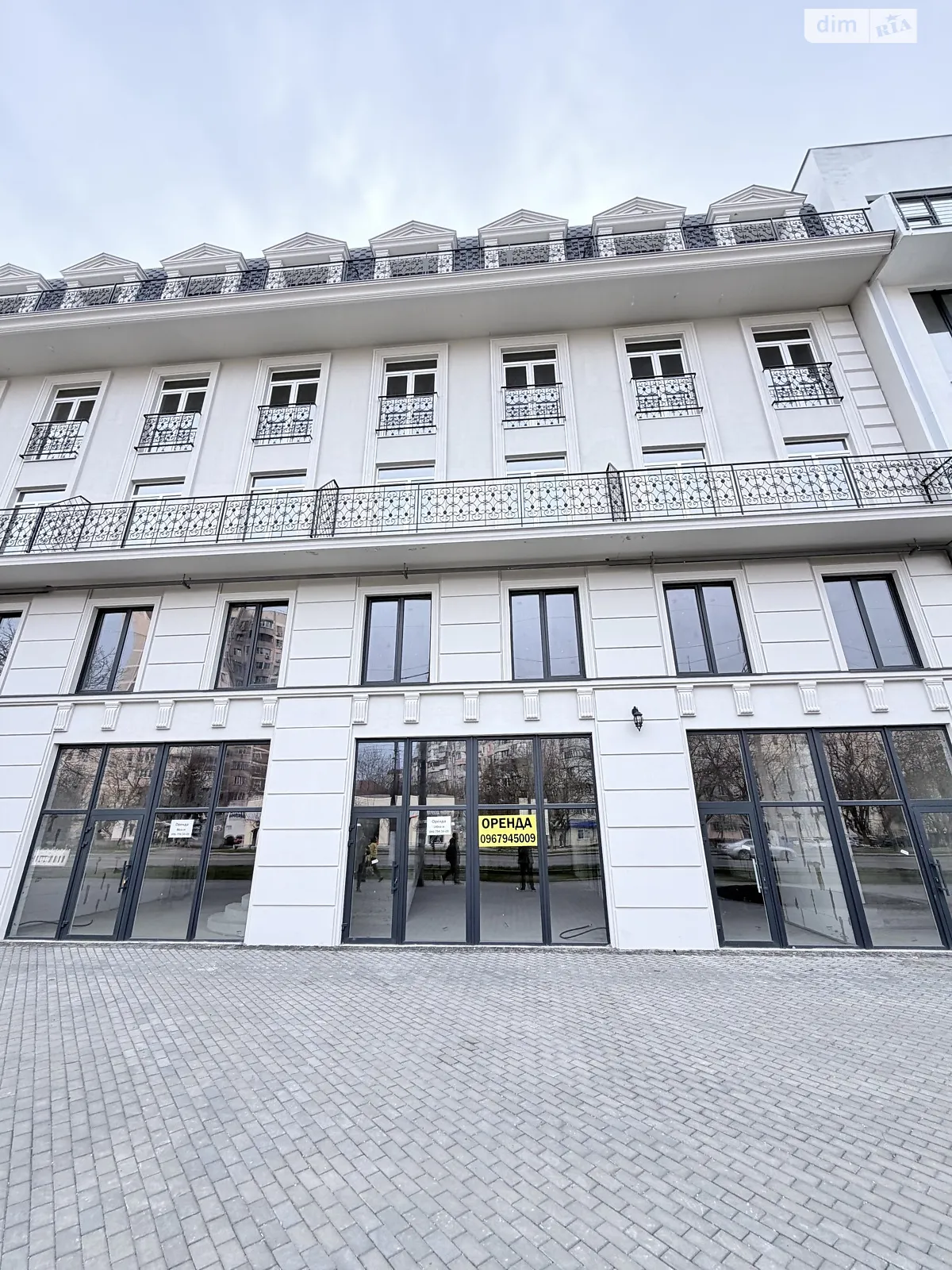 Сдается в аренду помещения свободного назначения 140 кв. м в 4-этажном здании, цена: 1800 $ - фото 1