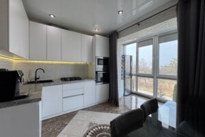 Продаж квартири, Рівне, р‑н. Щасливе, Чорновола В'ячеслава вулиця, буд. 913