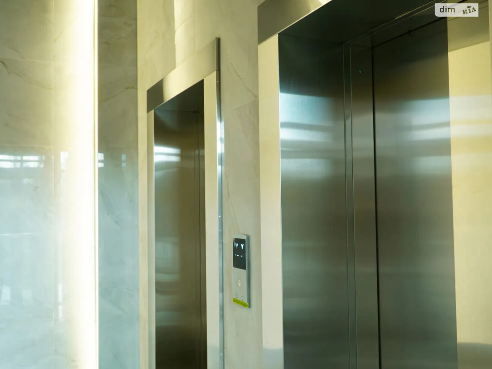 Продается объект сферы услуг 60 кв. м в 24-этажном здании, цена: 160680 $ - фото 1