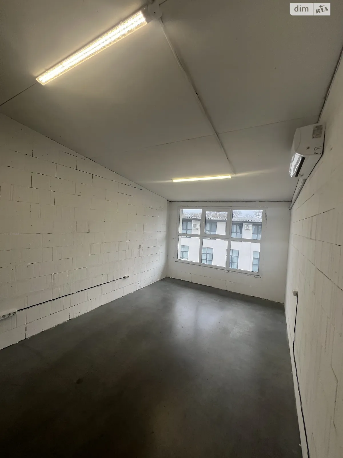 Сдается в аренду офис 31 кв. м в бизнес-центре, цена: 8000 грн - фото 1