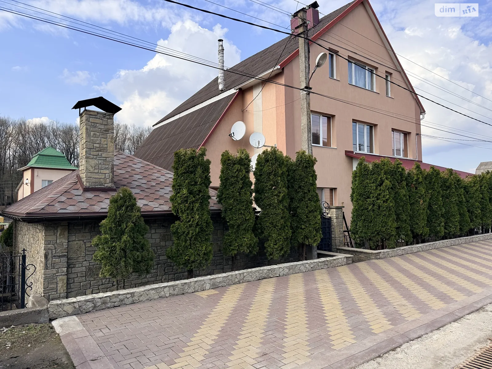 Продається частина будинку 254 кв. м з каміном, цена: 105000 $ - фото 1