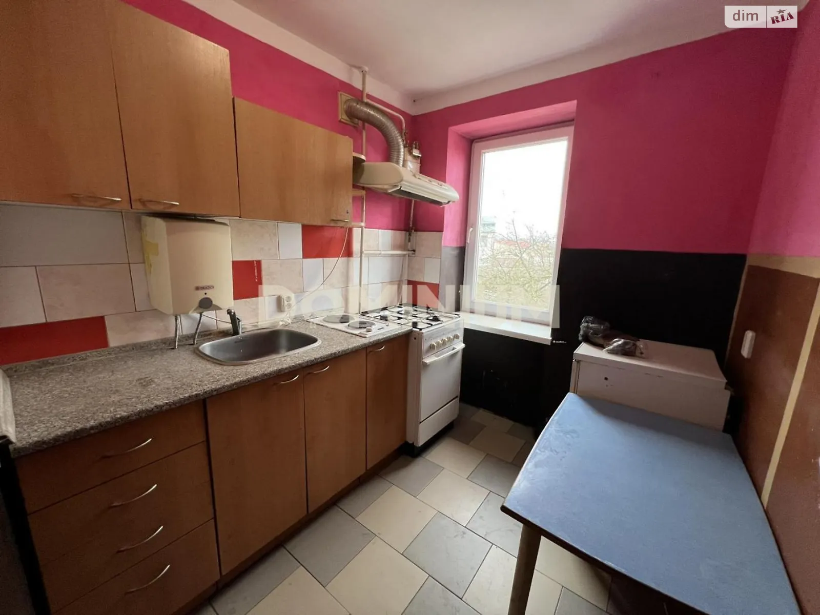 Продается 1-комнатная квартира 24 кв. м в Хусте, Пирогова, 27А - фото 1