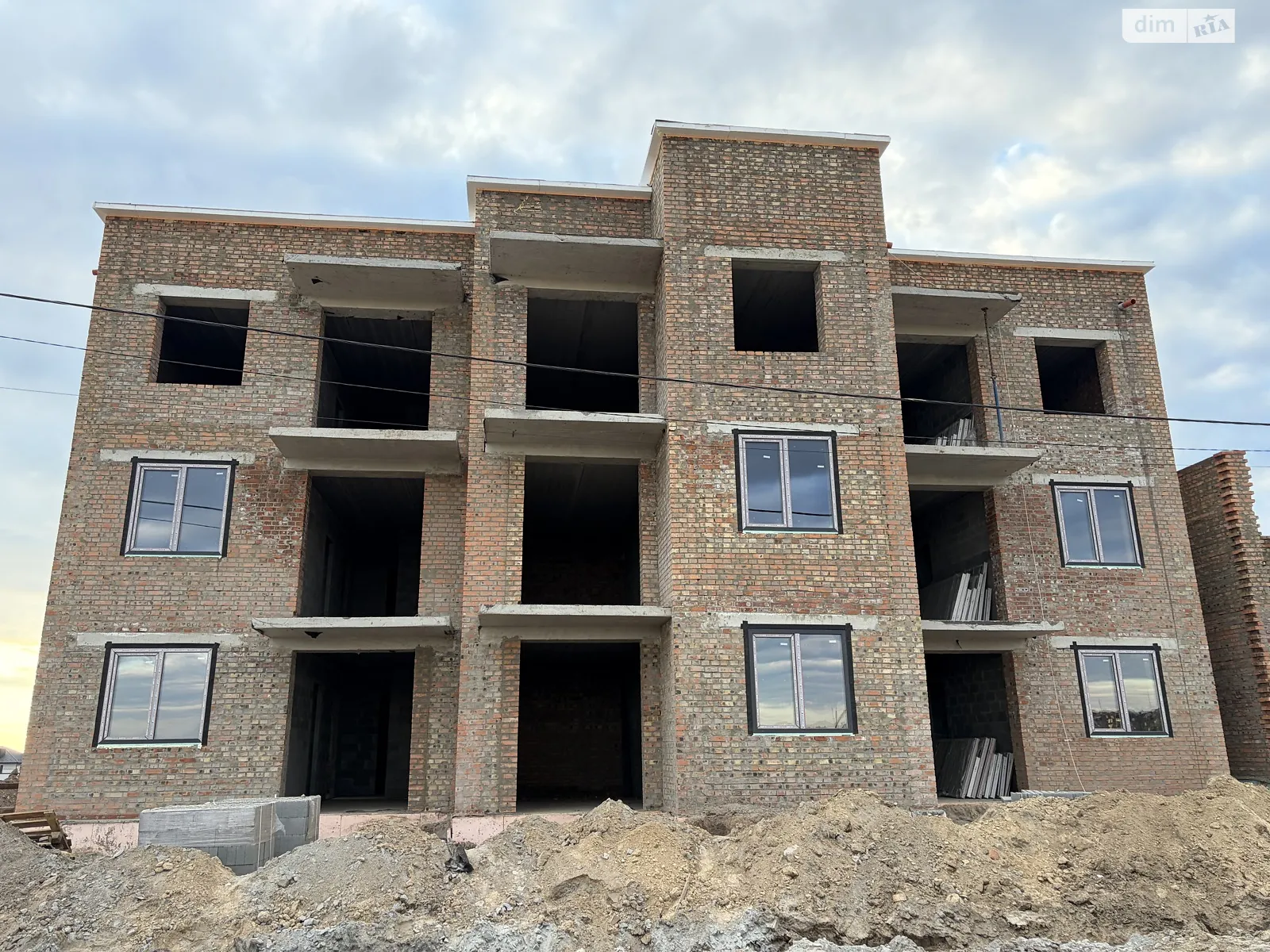 Продается 2-комнатная квартира 55 кв. м в, цена: 48400 $ - фото 1