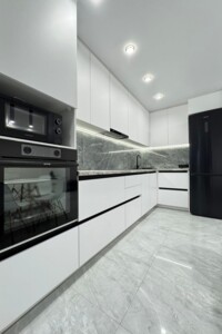 Зніму квартиру в Тернополі  довгостроково