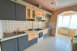 Продаж квартири, Хмельницький, р‑н. Центр, Свободи вулиця, буд. 19