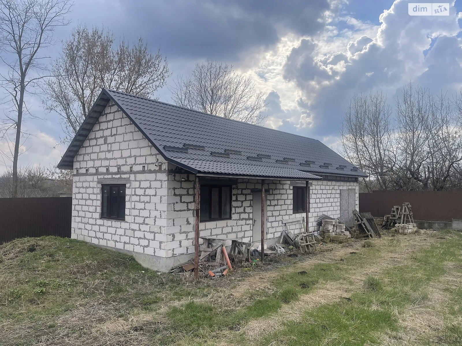 Продається одноповерховий будинок 100 кв. м з ділянкою, цена: 39000 $ - фото 1