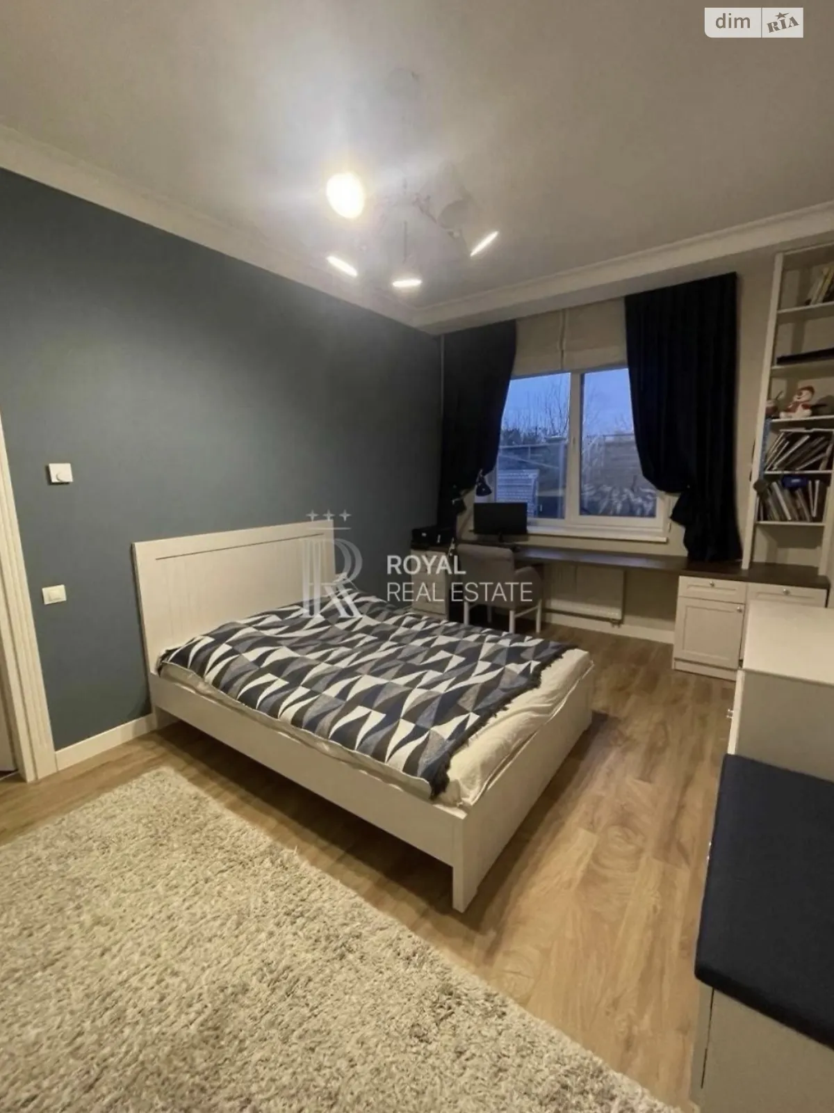 Сдается в аренду дом на 2 этажа 190 кв. м с террасой, цена: 3500 $ - фото 1