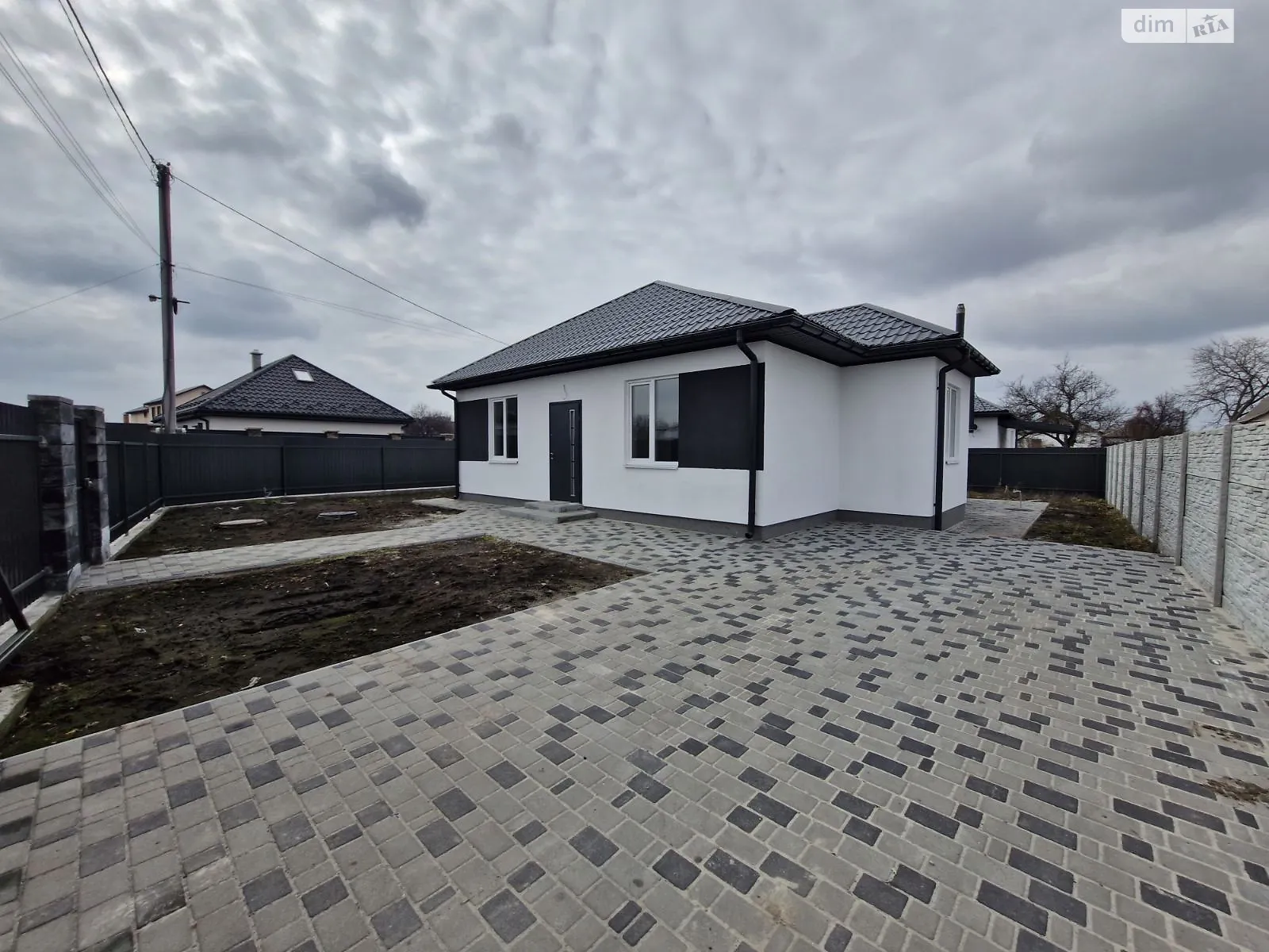 Продается одноэтажный дом 95 кв. м с подвалом, цена: 97000 $ - фото 1