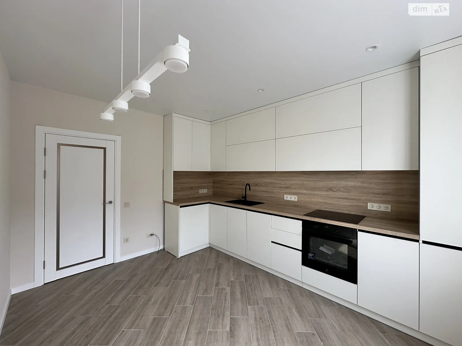Продается 2-комнатная квартира 64 кв. м в Агрономичном, ул. Шевченко - фото 1