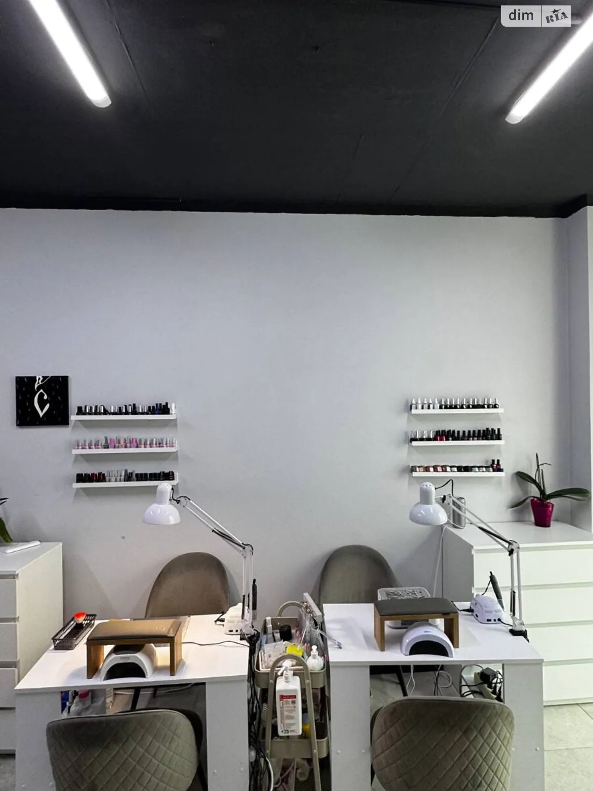 Сдается в аренду офис 24 кв. м в бизнес-центре, цена: 8440 грн - фото 1