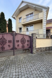 Куплю дом в Мукачеве без посредников