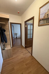 Сниму квартиру в Киеве долгосрочно