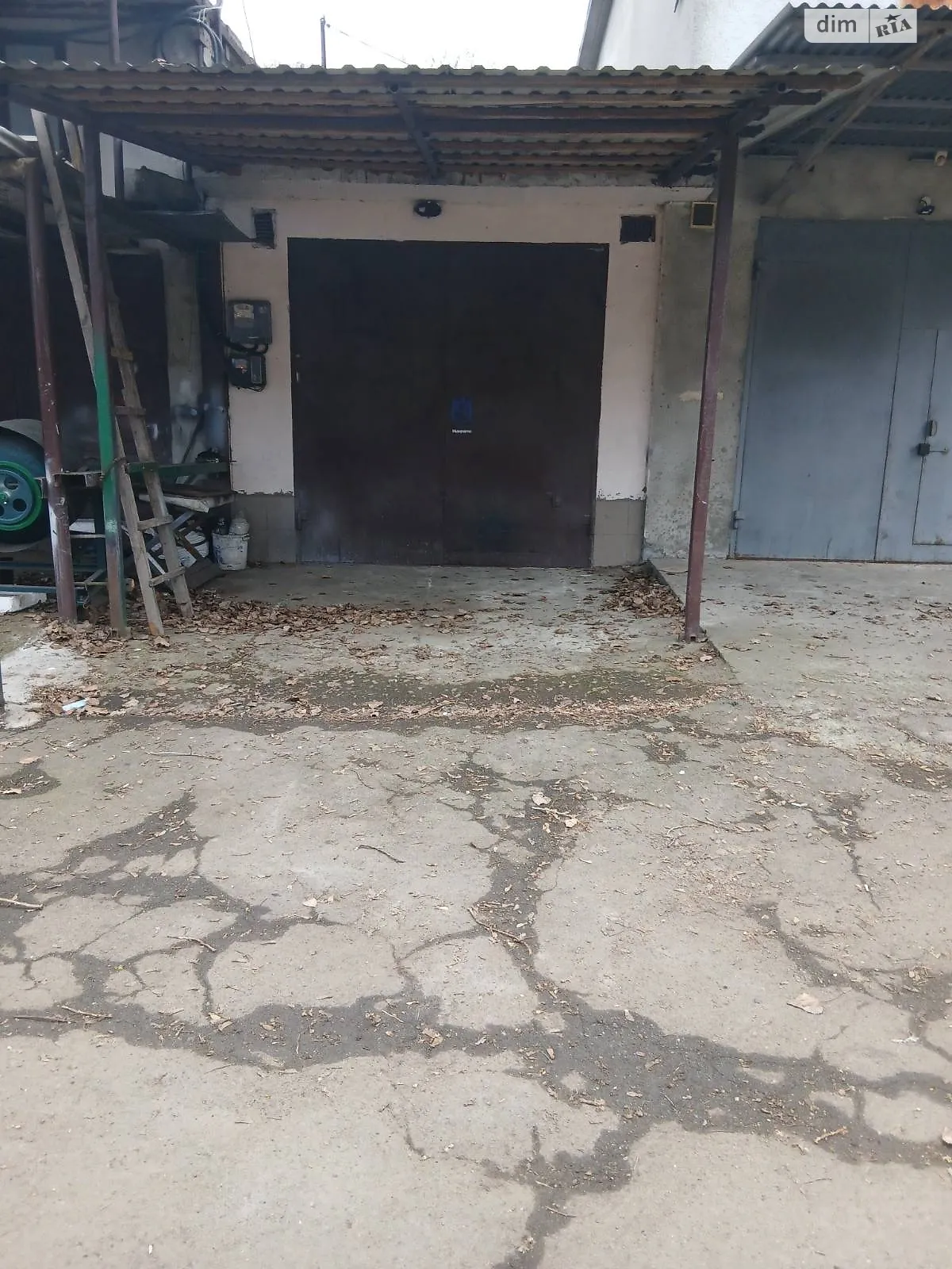Сдается в аренду отдельно стоящий гараж универсальный на 19.4 кв. м, цена: 3700 грн - фото 1