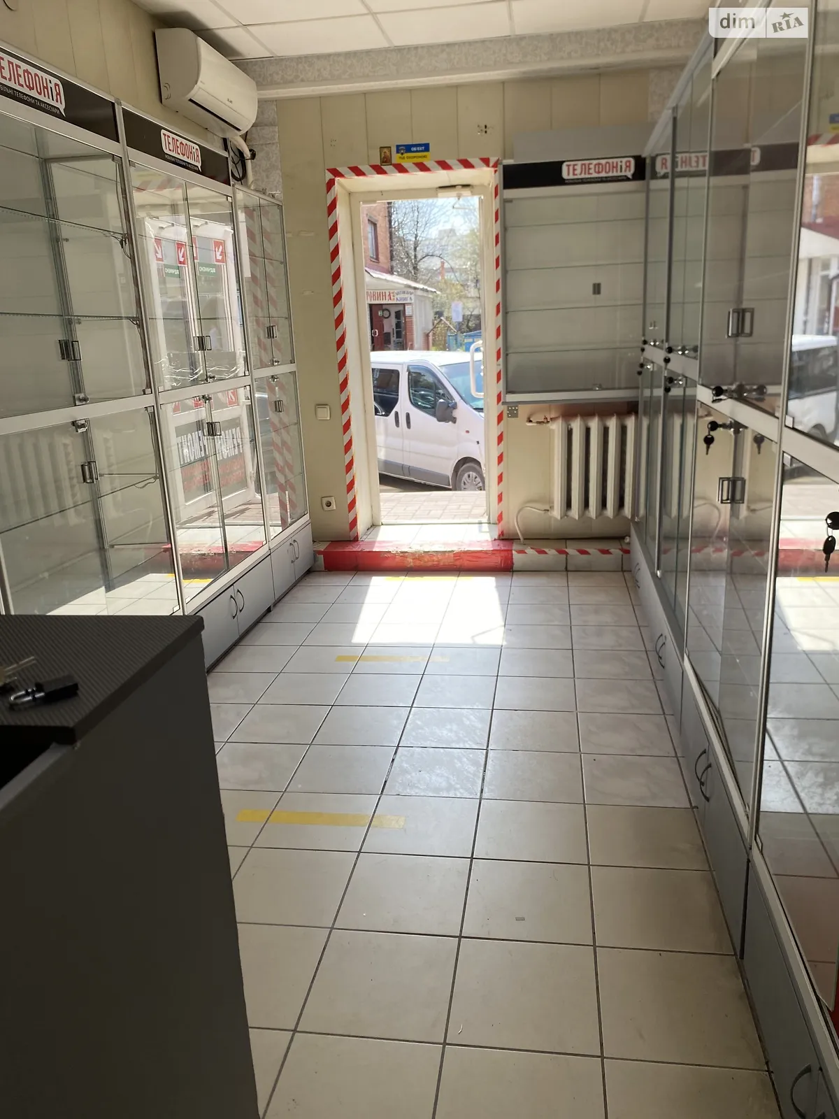 Сдается в аренду помещения свободного назначения 20 кв. м в 1-этажном здании, цена: 14000 грн - фото 1