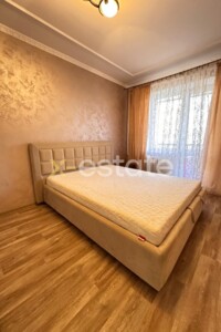 Довгострокова оренда квартири, Дніпро, р‑н. Тополя-3, Тополя-3 масив, буд. 47