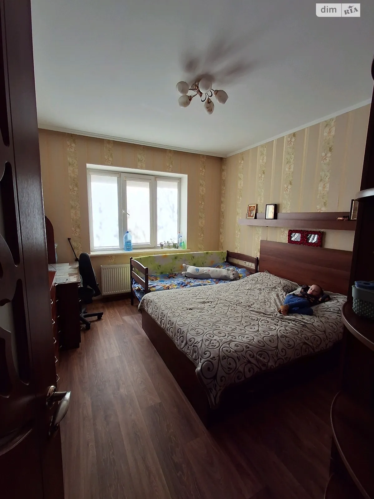 Продается дом на 2 этажа 240 кв. м с балконом, цена: 120000 € - фото 1