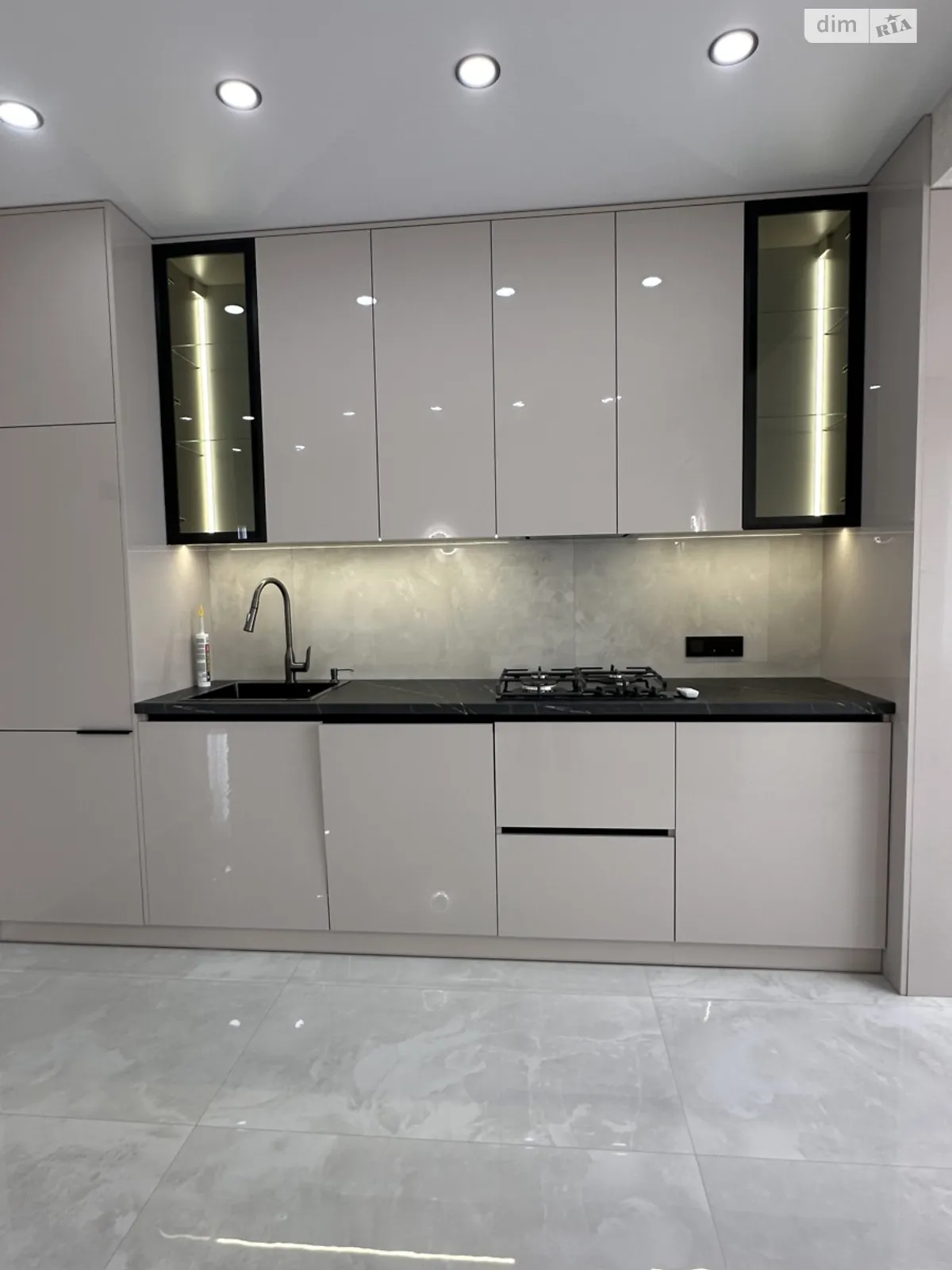 Продается 2-комнатная квартира 60 кв. м в Хмельницком, цена: 109000 $ - фото 1