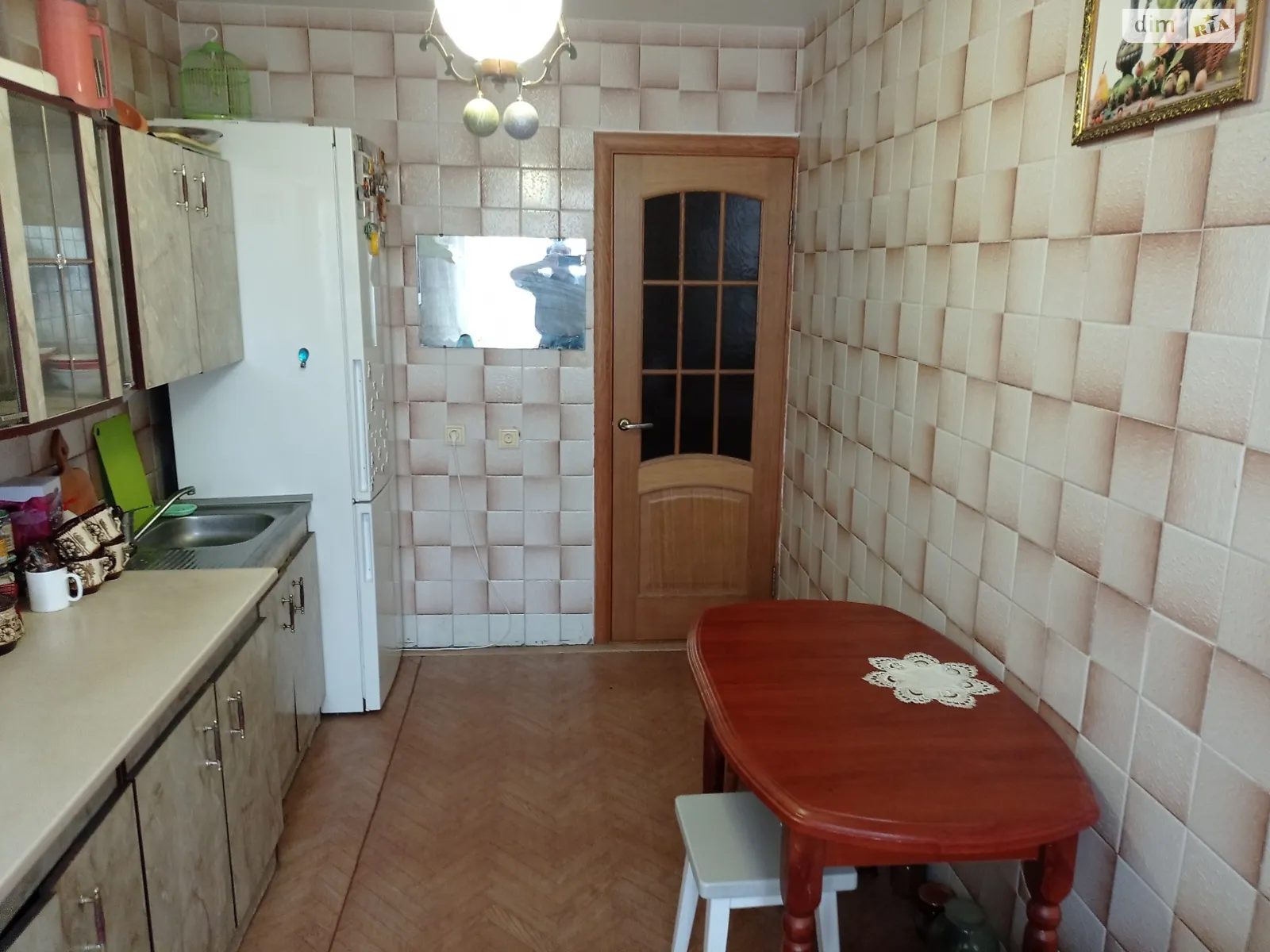 Продается 3-комнатная квартира 68.1 кв. м в Борисполе, ул. Головатого, 4 - фото 1