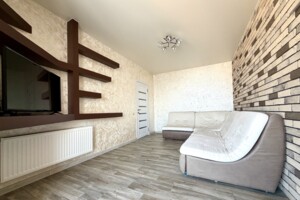 Долгосрочная аренда квартиры, Ровно, р‑н. Южный, Черновола Вячеслава улица, дом 91Р