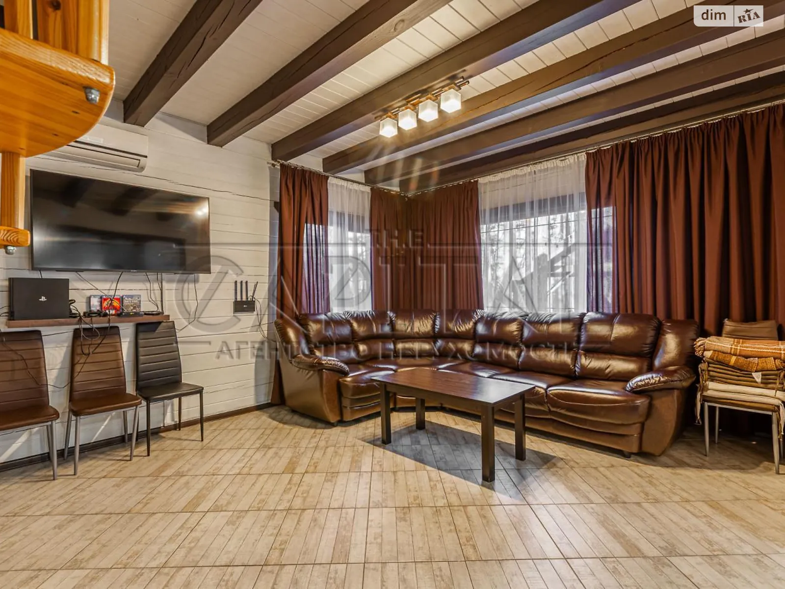 Продается дом на 2 этажа 140 кв. м с балконом, цена: 392000 $ - фото 1