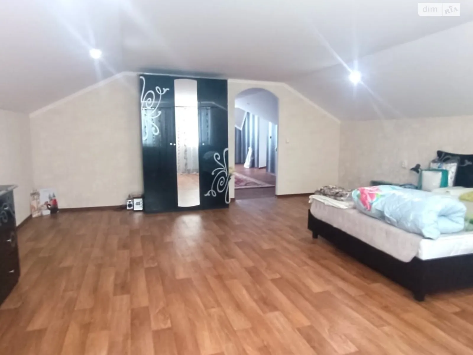 Продается дом на 2 этажа 144.1 кв. м с камином, цена: 93000 $ - фото 1