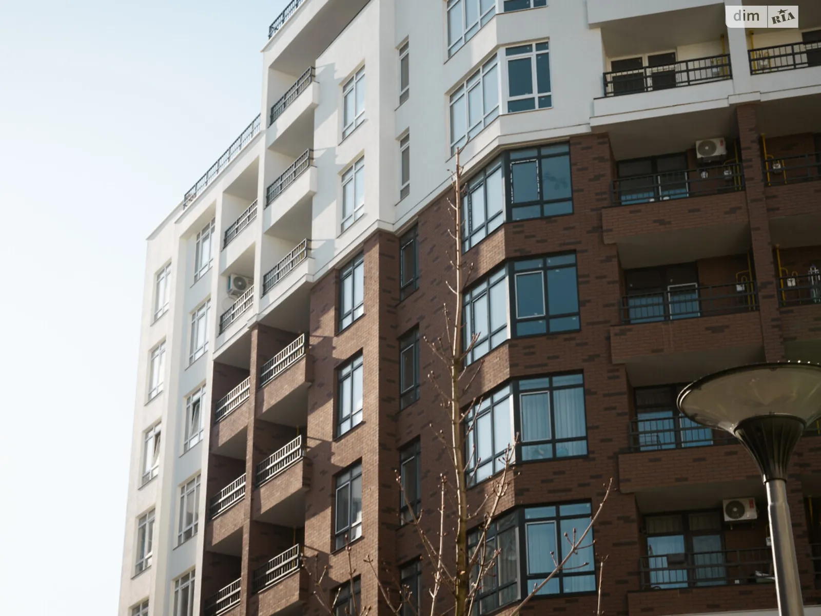 Продается 3-комнатная квартира 72 кв. м в Ирпене, ул. Ольги Кобылянской(Достоевского), 1В - фото 1