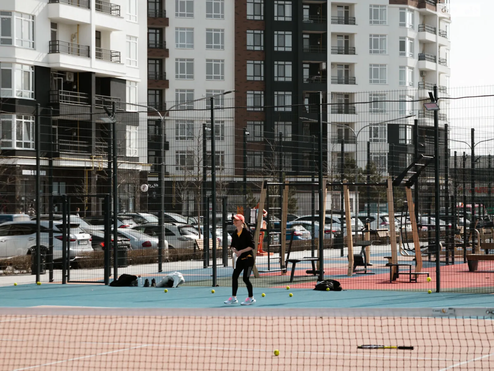 Продается 3-комнатная квартира 73 кв. м в Ирпене, ул. Ольги Кобылянской(Достоевского), 1В - фото 1