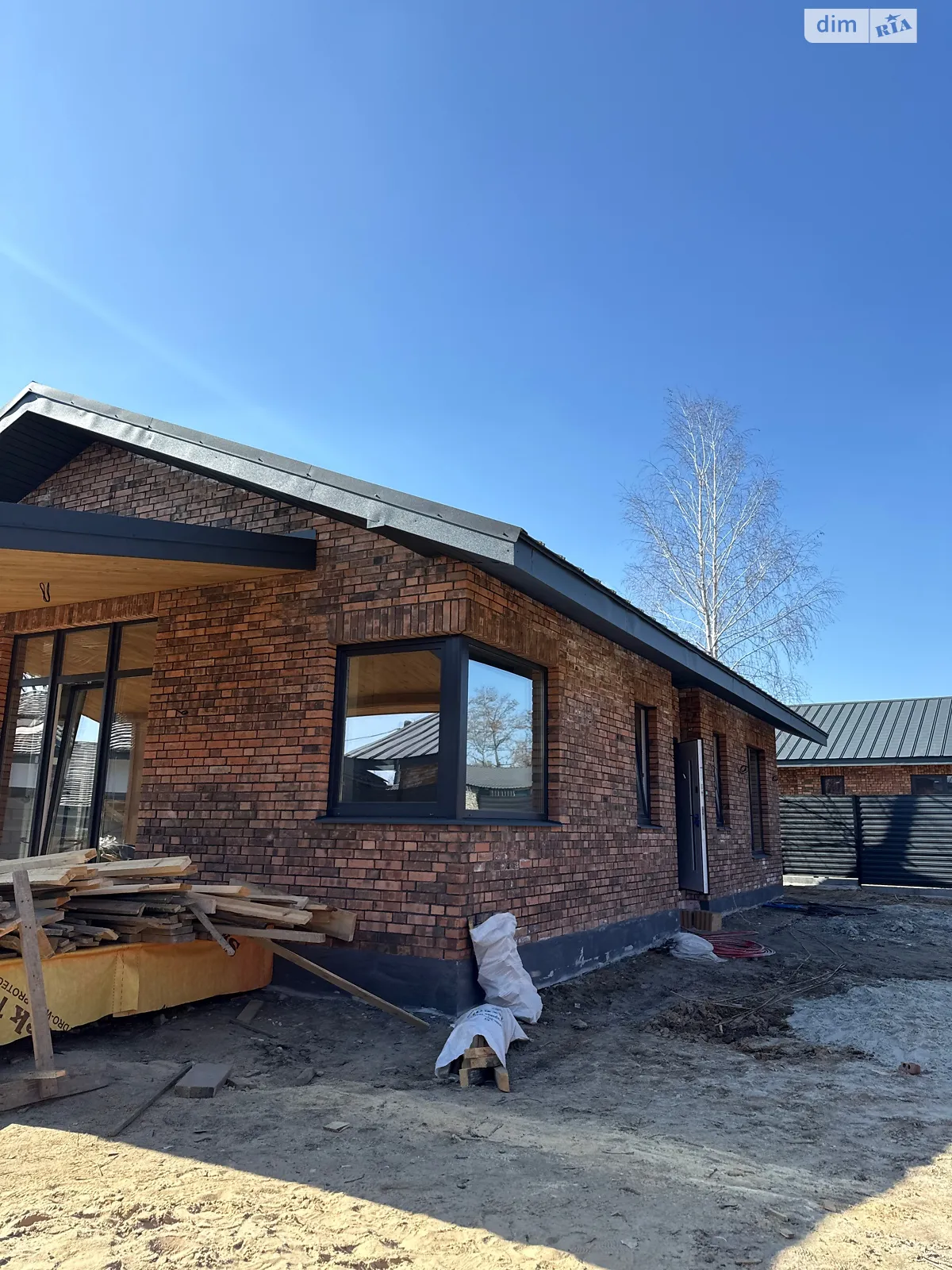 Продается одноэтажный дом 90 кв. м с подвалом, цена: 180000 $ - фото 1