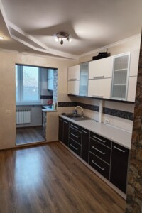 Продажа квартиры, Ровно, р‑н. Боярка, Кулика и Гудачека (Макарова) улица, дом 10