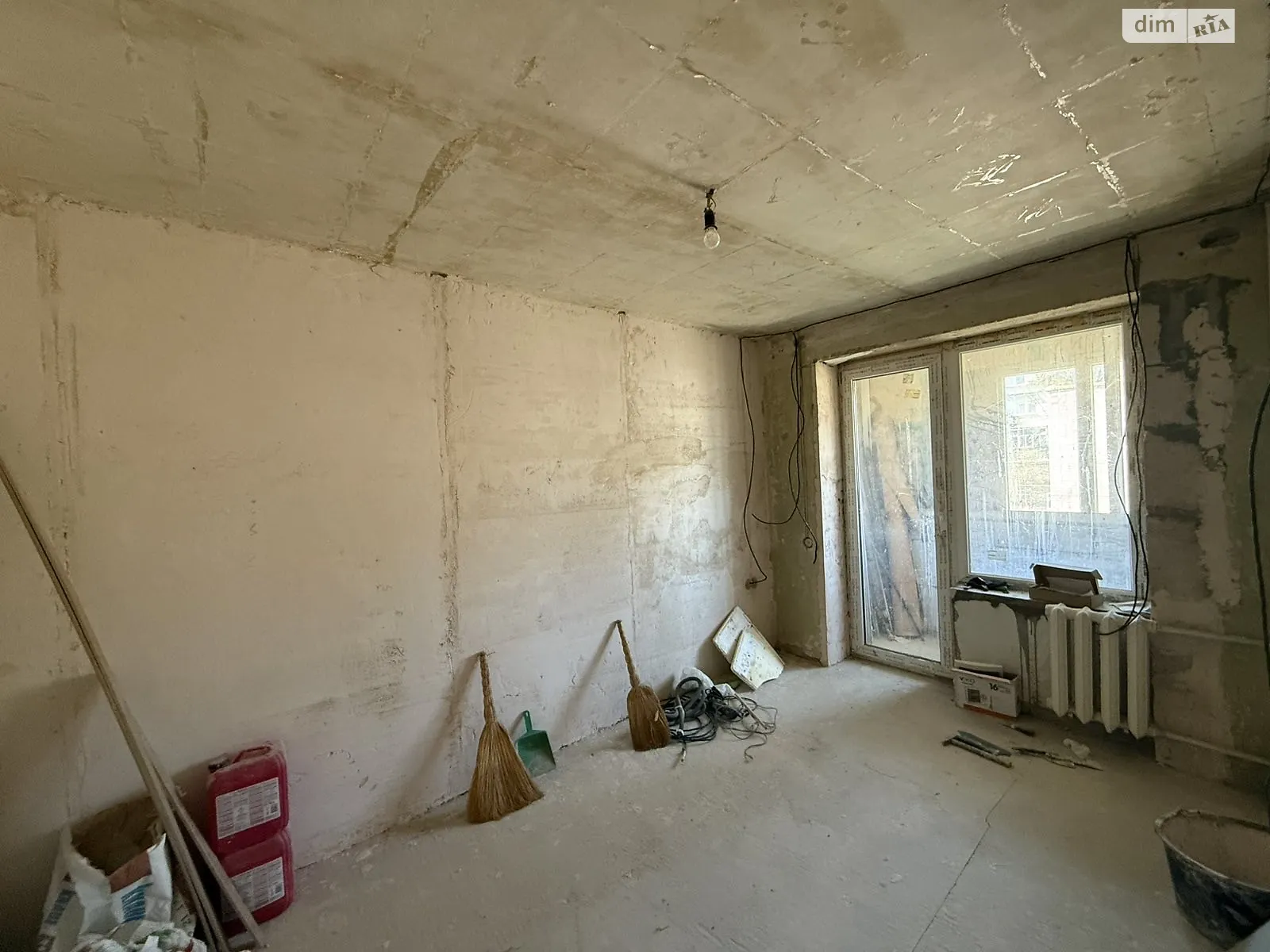 Продается 2-комнатная квартира 22.7 кв. м в Черноморске, цена: 20000 $ - фото 1