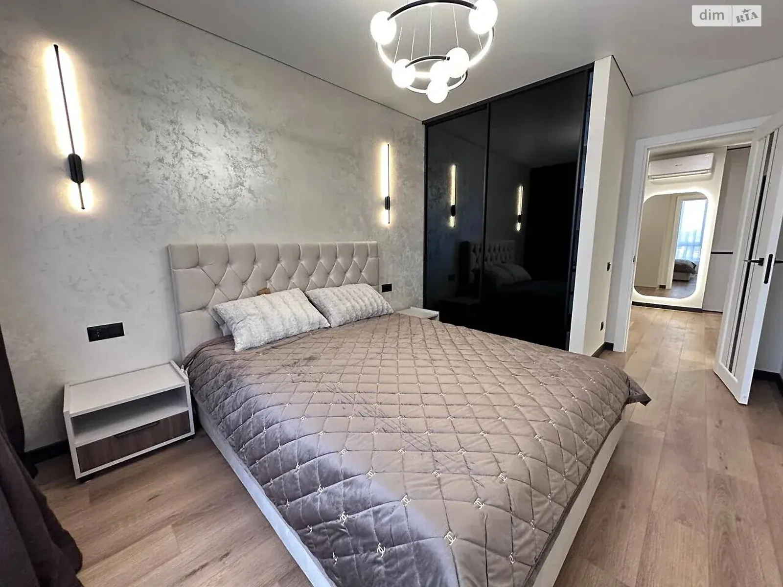 Продается 1-комнатная квартира 46 кв. м в Ивано-Франковске, ул. Вовчинецька, 223А - фото 1