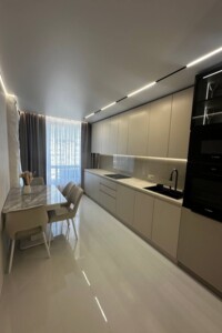 Продажа квартиры, Ивано-Франковск, р‑н. Центр, Бельведерська (Московская) улица, дом 32В