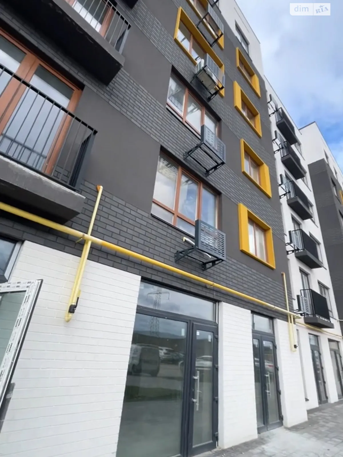 Продается офис 30 кв. м в бизнес-центре, цена: 60000 $ - фото 1