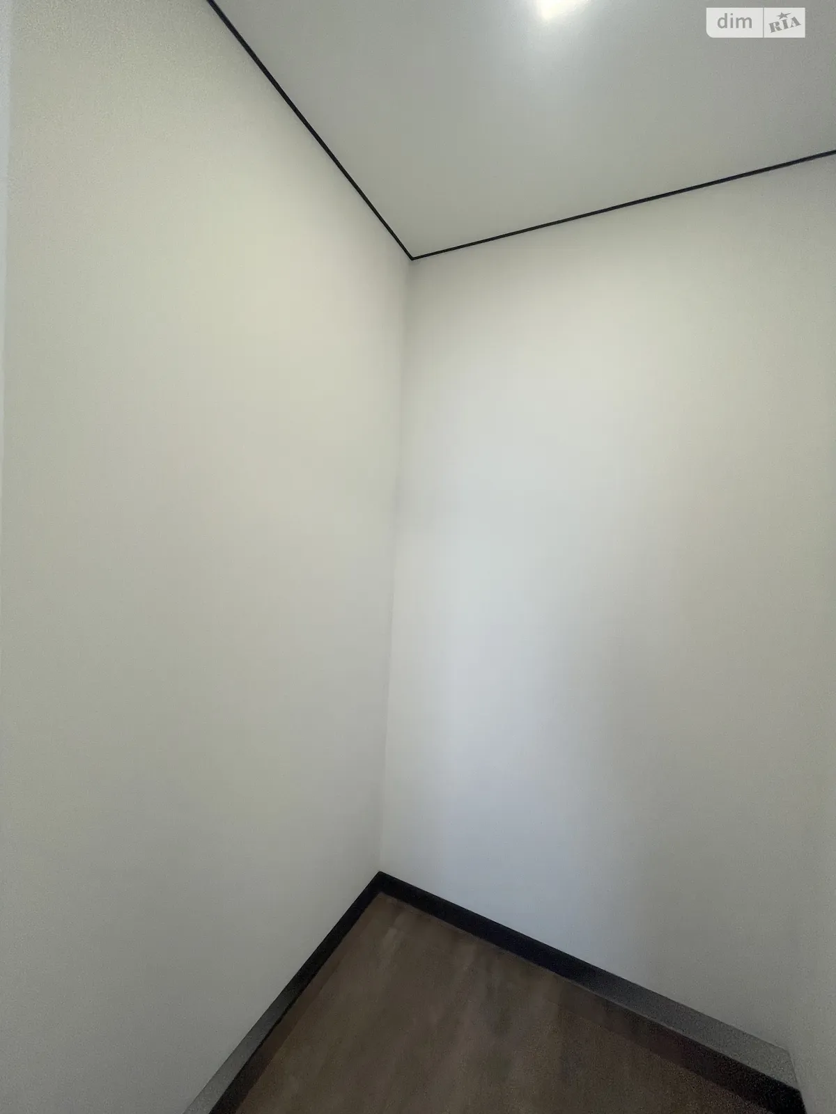 Продается 1-комнатная квартира 40 кв. м в Ирпене, ул. Кобылянской Ольги, 1В/13 - фото 1