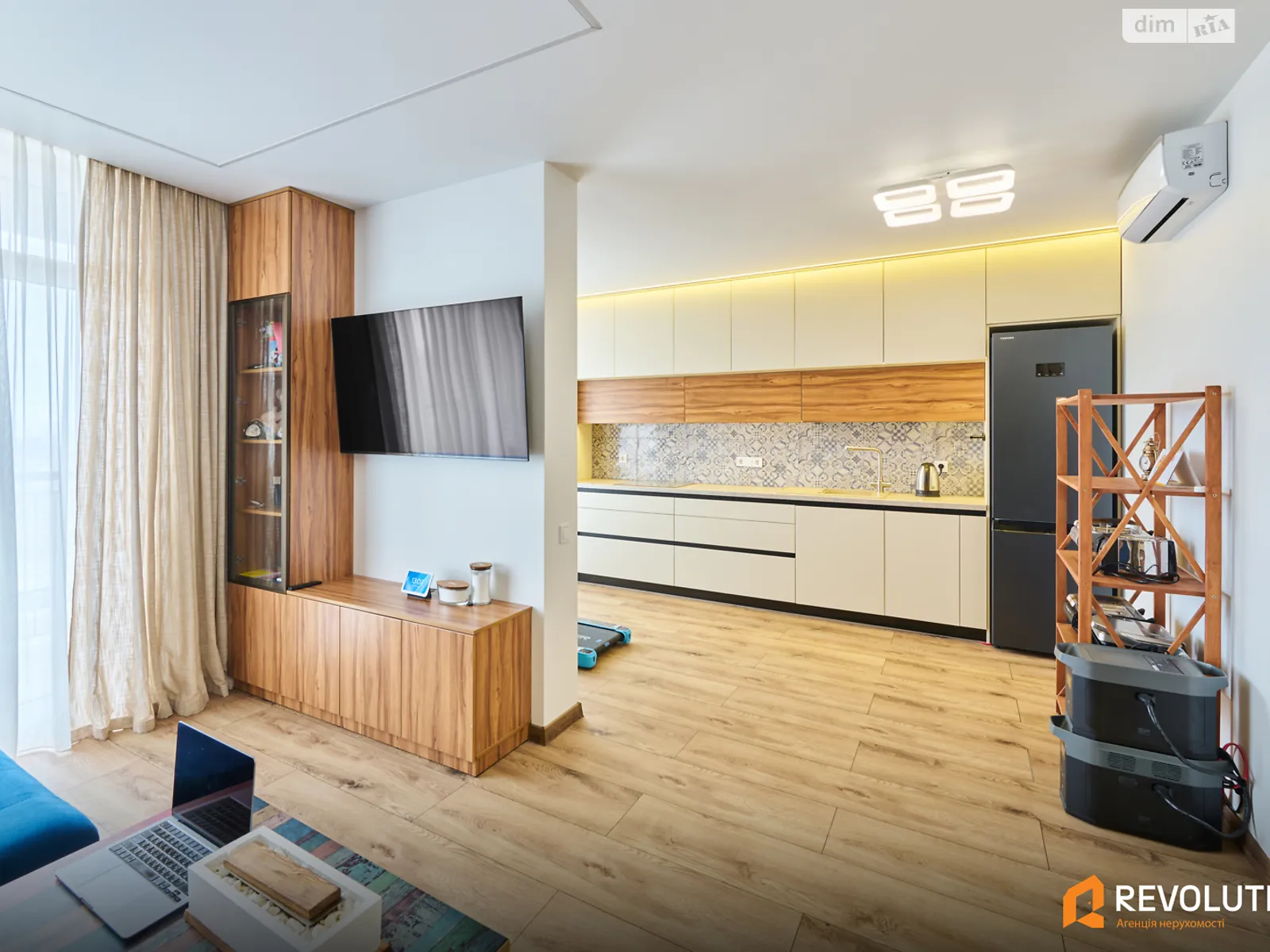 Продается 3-комнатная квартира 77.5 кв. м в Киеве, Столичное шоссе, 1А - фото 1