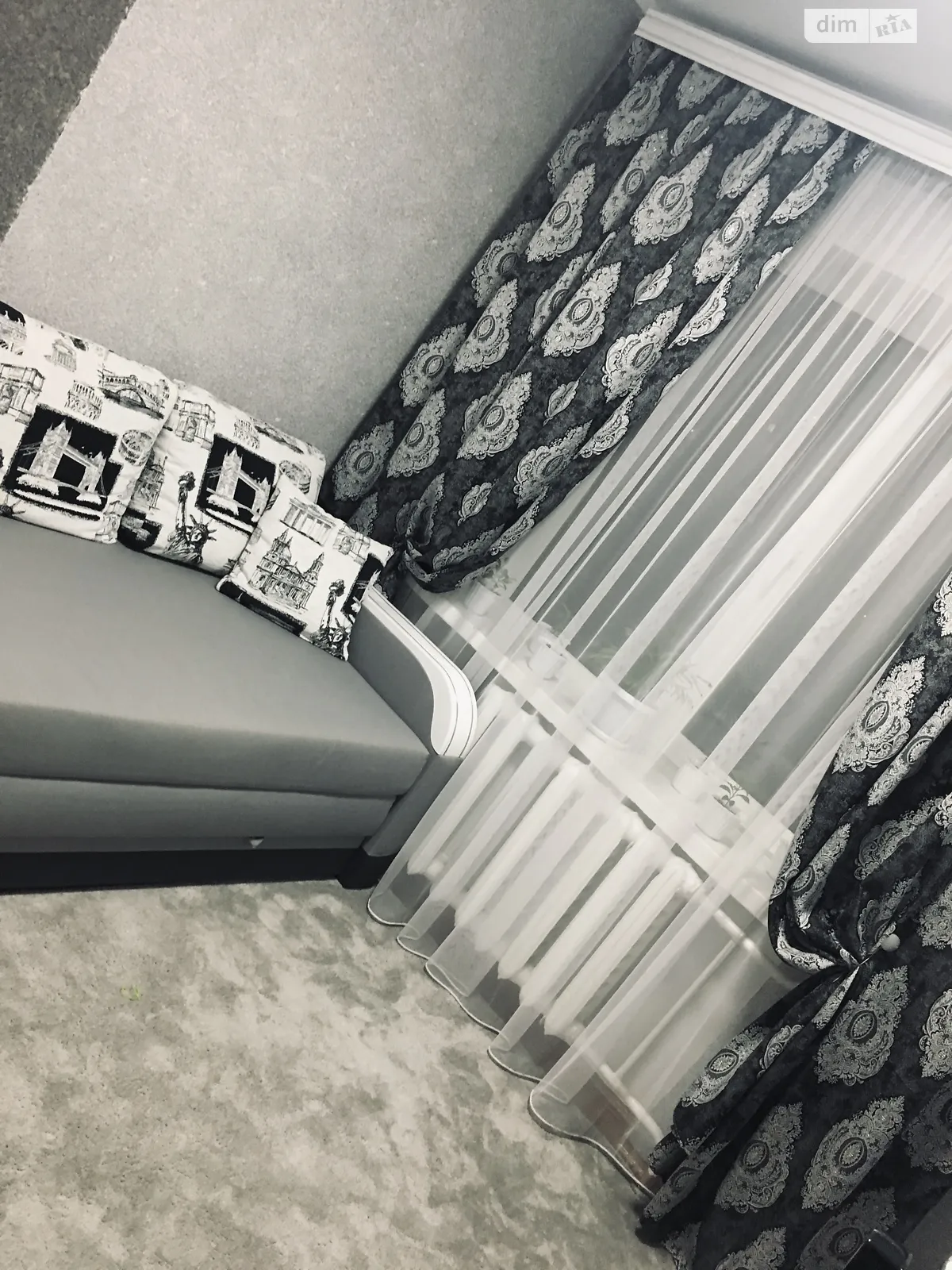Продается 3-комнатная квартира 58.2 кв. м в Ровно, ул. Степана Бандеры, 69 - фото 1