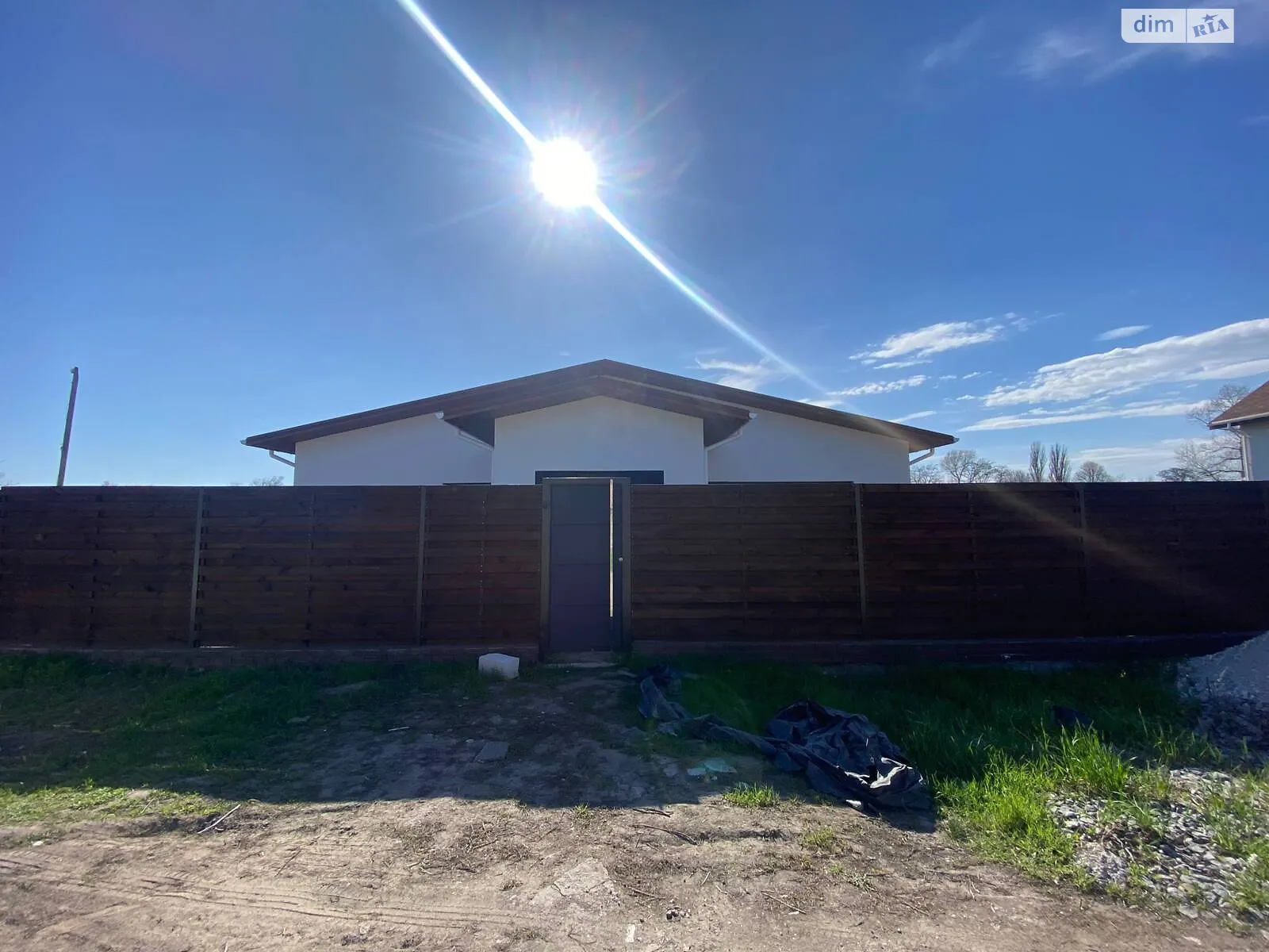 Продается одноэтажный дом 152.1 кв. м с участком, цена: 75000 $ - фото 1