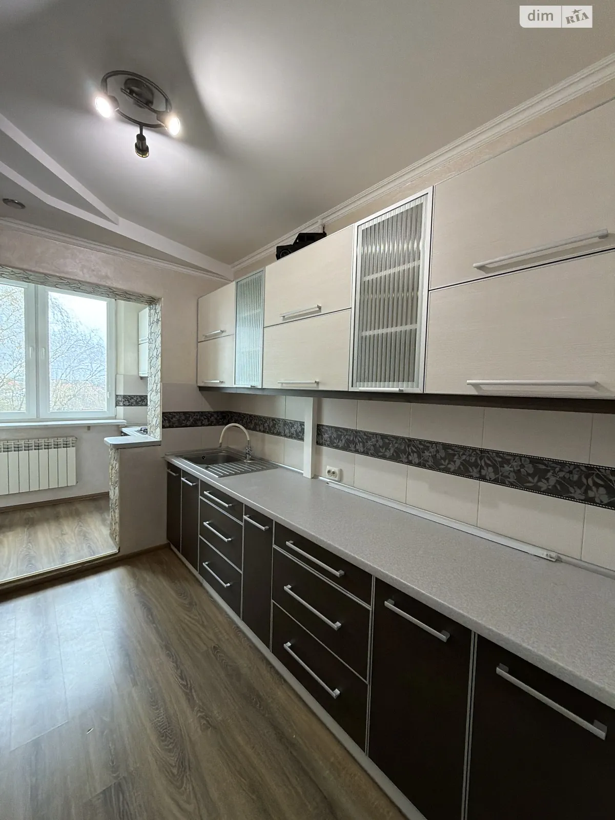 Продается 3-комнатная квартира 65.5 кв. м в Ровно, ул. Кулика и Гудачека(Макарова), 10 - фото 1