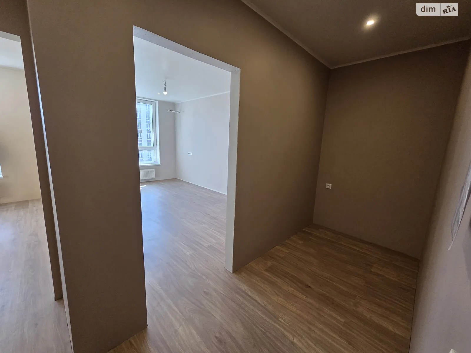 Продается 1-комнатная квартира 37.1 кв. м в Буче, ул. Князя Владимира Великого, 14 - фото 1