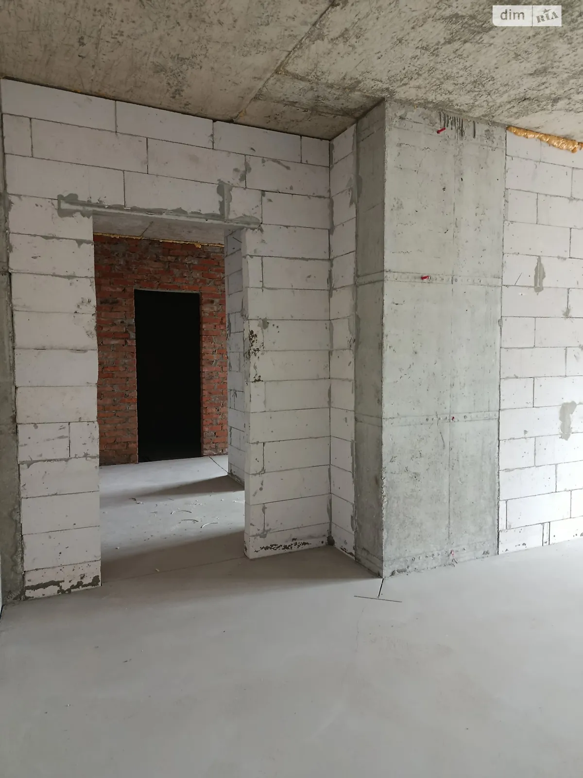 Продается 2-комнатная квартира 65.3 кв. м в Олиевке, ул. Евгения Рыхлика - фото 1