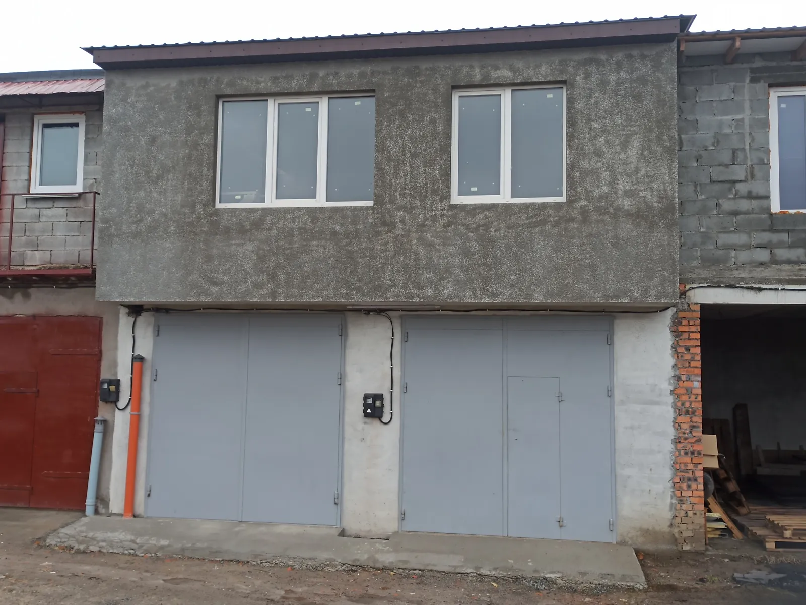 Продается отдельно стоящий гараж под бус на 37.18 кв. м, цена: 17000 $ - фото 1